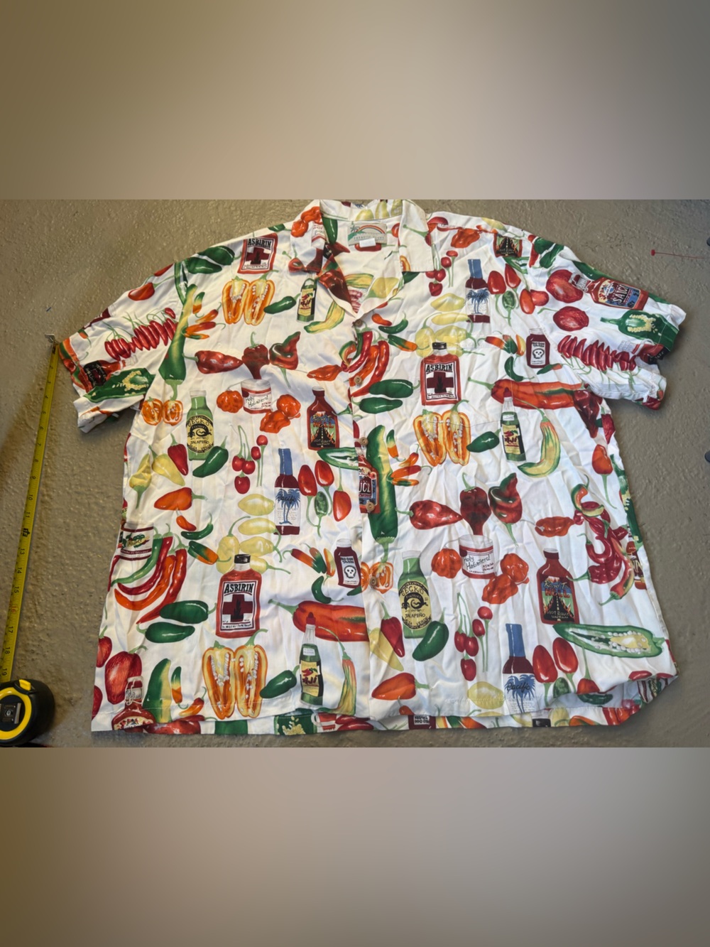 Paradise Found White Short Sleeve Button-Down Shirt w/ Hot Sauce & Pepper Print